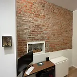 Red Bricks - Porta Romana *